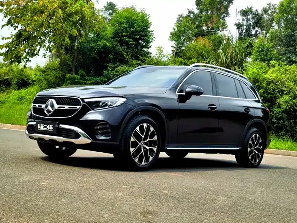Mercedes-Benz GLC 2023