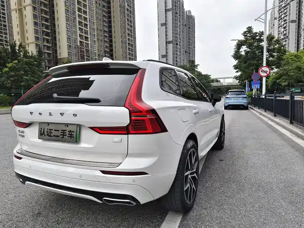 Volvo XC60 Plug-In Hybrid 2021