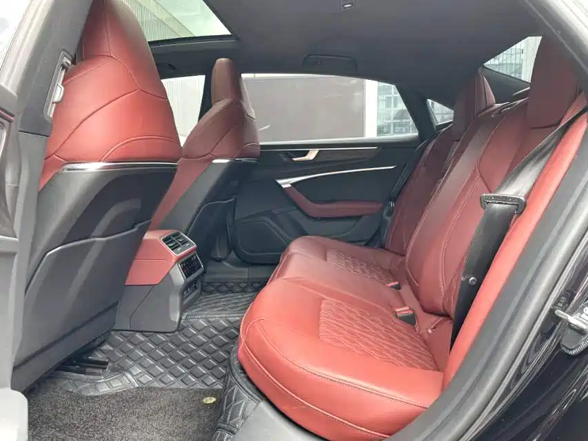 Audi A7L 2025
