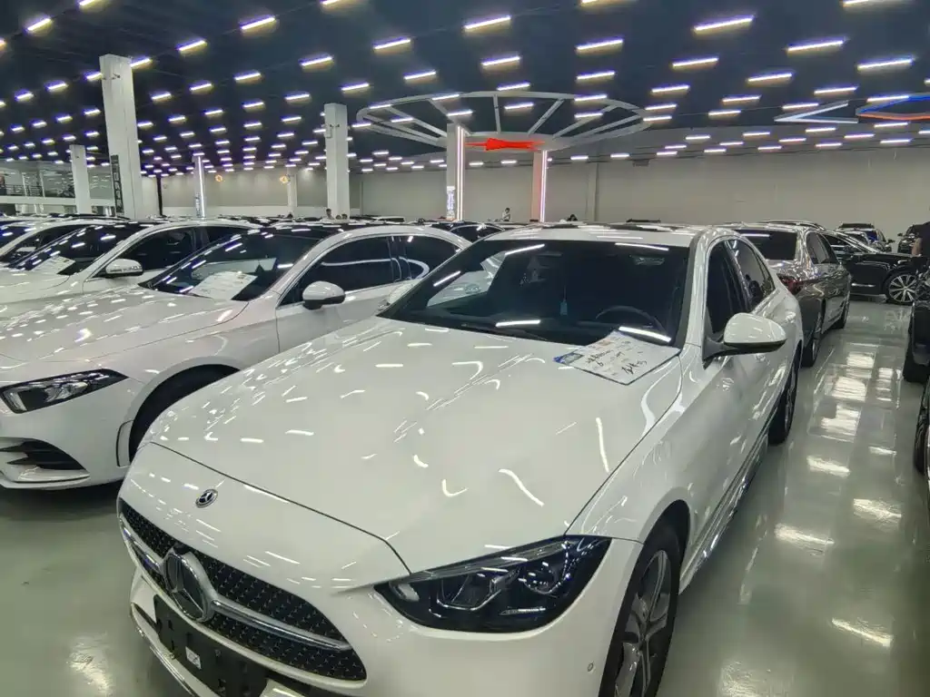 Mercedes-Benz C-Class 2022