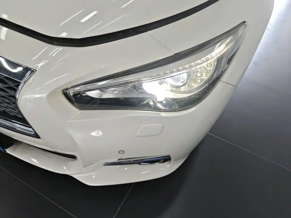 Infiniti Q50L 2016 — фото 24