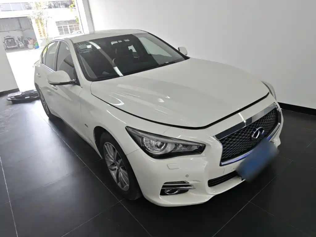 Infiniti Q50L 2016