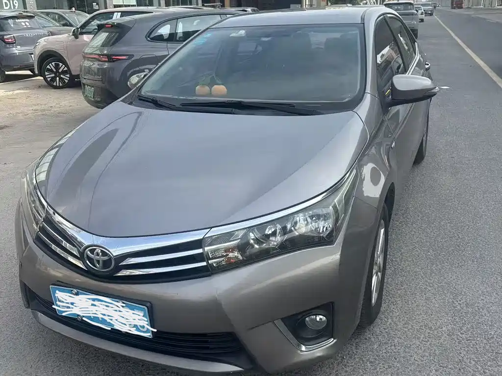 Toyota Corolla 2016 — фото 1
