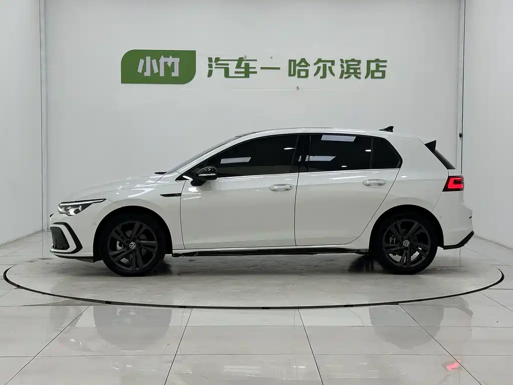 Volkswagen Golf 2024