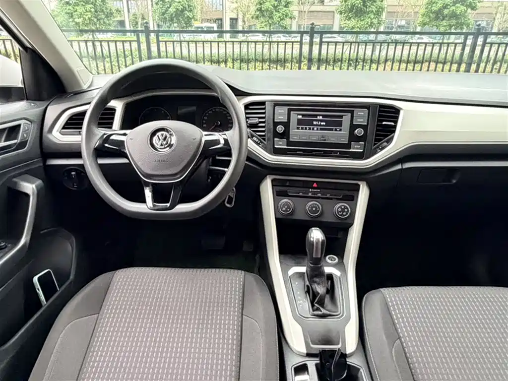 Volkswagen T-Roc 2019 — фото 13