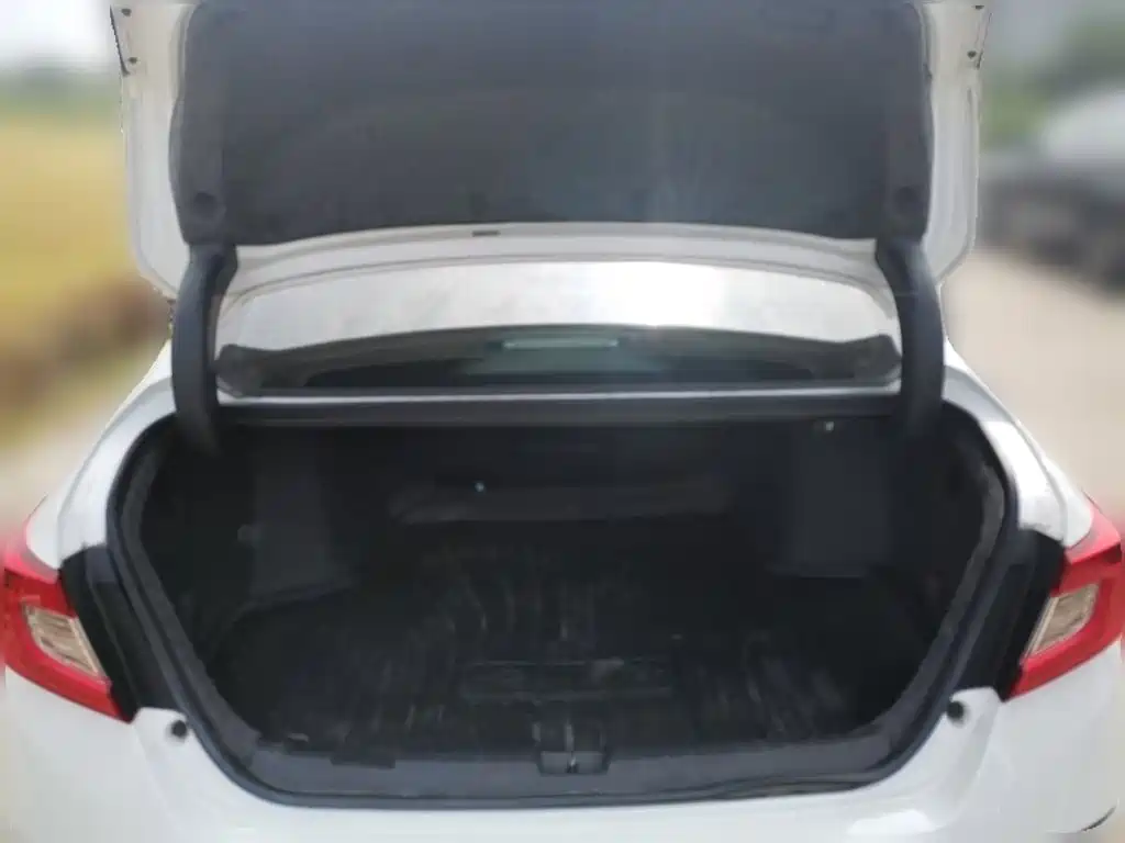 Honda Accord 2021 — фото 10