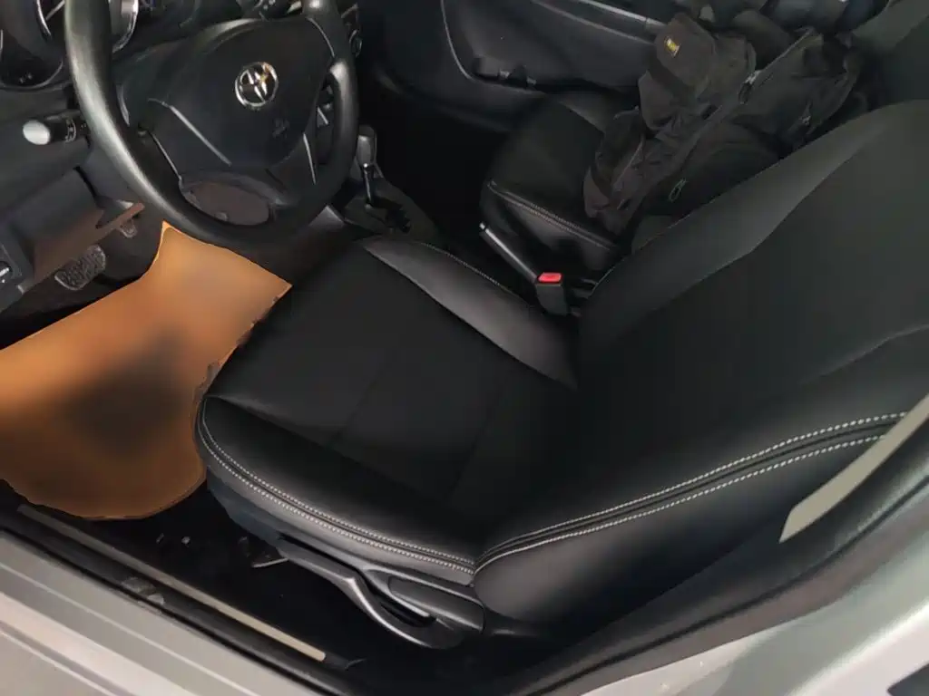 Toyota Yaris L 2017 — фото 15