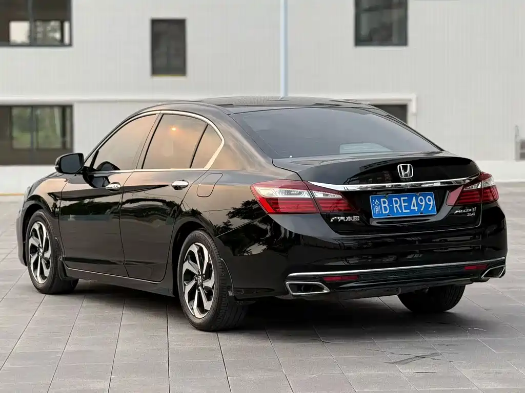 Honda Accord 2016 — фото 3