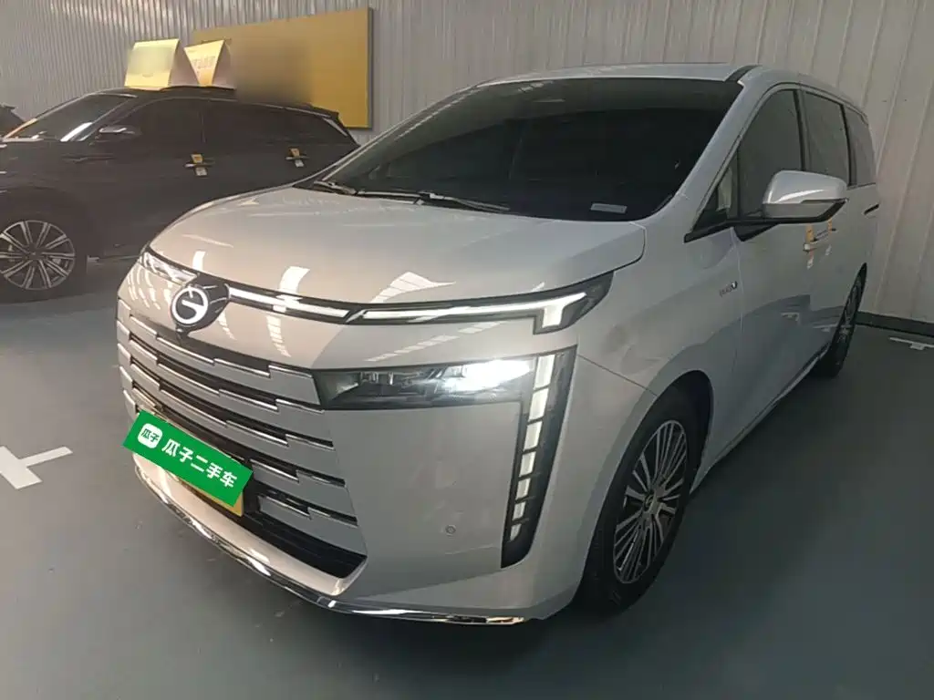GAC Motor E8 PHEV 2024 — фото 1