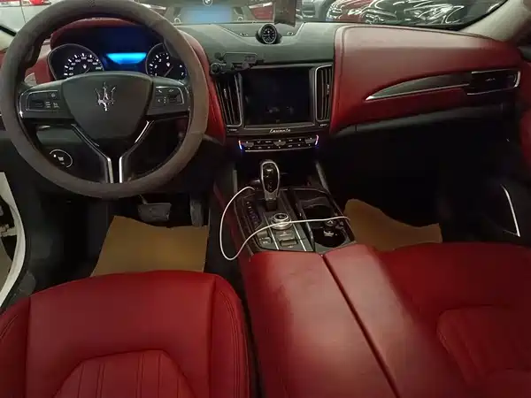 Maserati Levante 2016