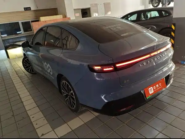 Leapmotor B01 2025