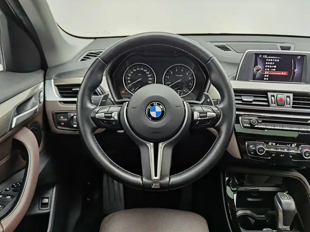 BMW X1 2016 — фото 11