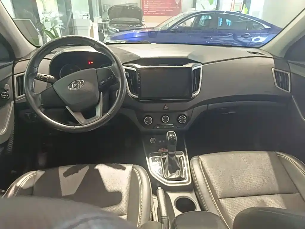 Hyundai ix25 2016 — фото 10