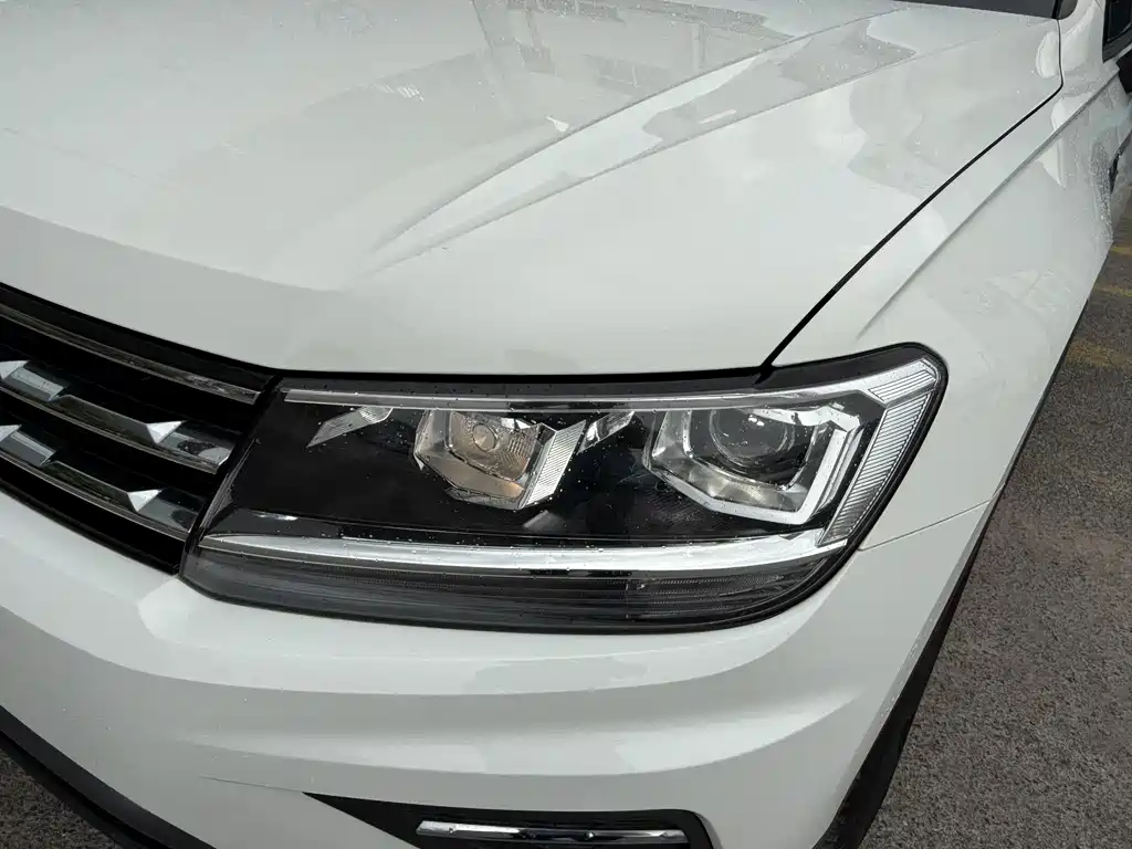 Volkswagen Tiguan L 2020 — фото 18