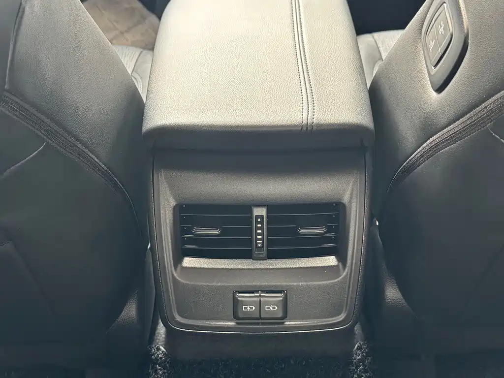 Toyota Avalon 2023 — фото 15