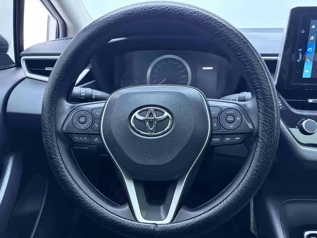Toyota Corolla 2023 — фото 9