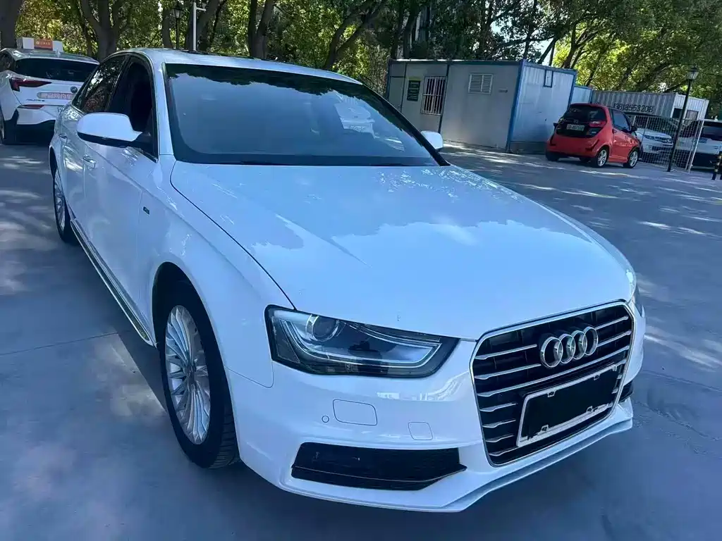 Audi A4L 2016