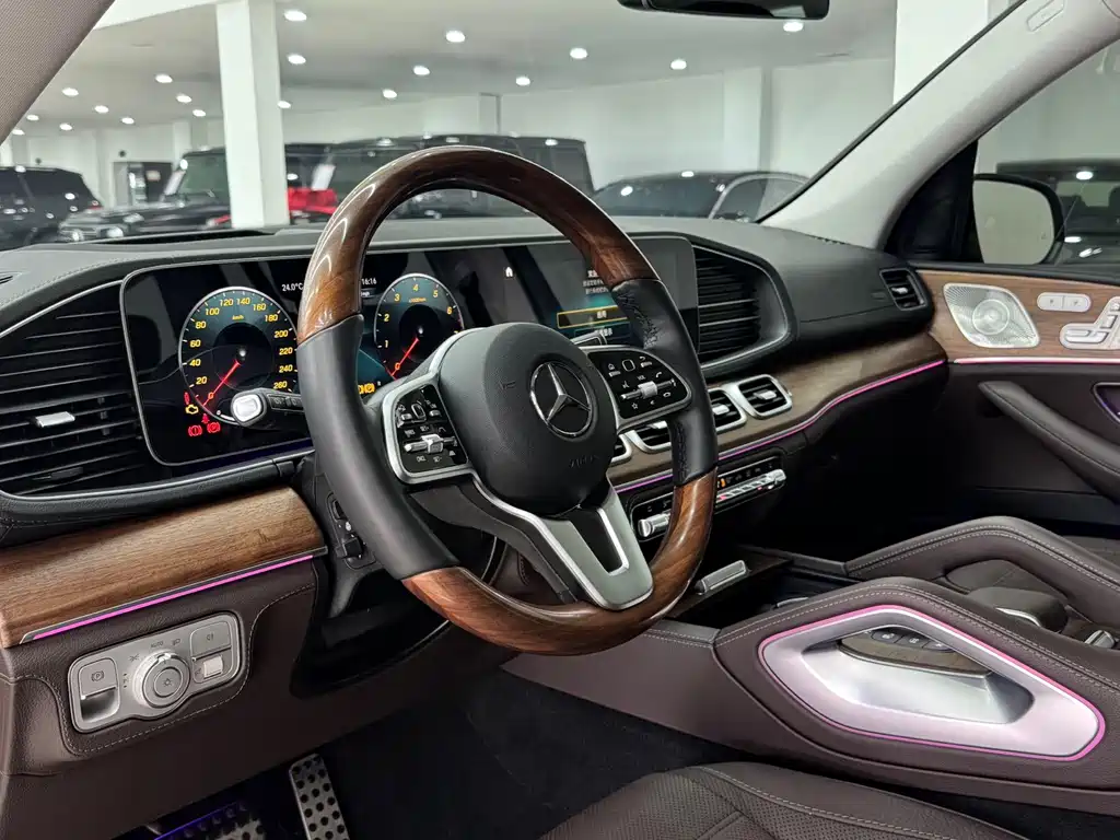 Mercedes-Benz GLS 2023 — фото 9
