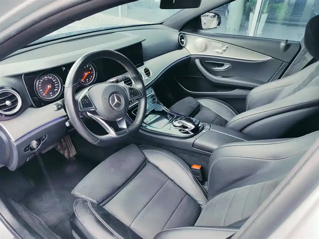 Mercedes-Benz E-Class 2018 — фото 9