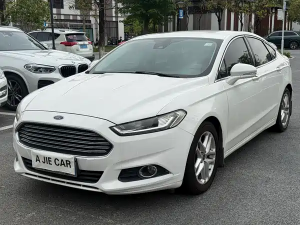 Ford Mondeo 2013
