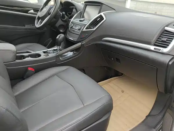 Dongfeng Fengshen AX7 2015