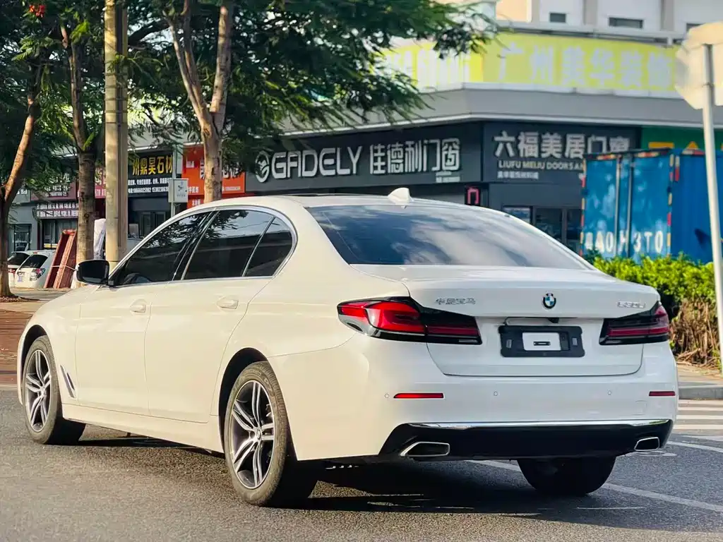 BMW 5 Series 2024