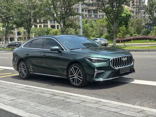 Geely Emgrand 2025