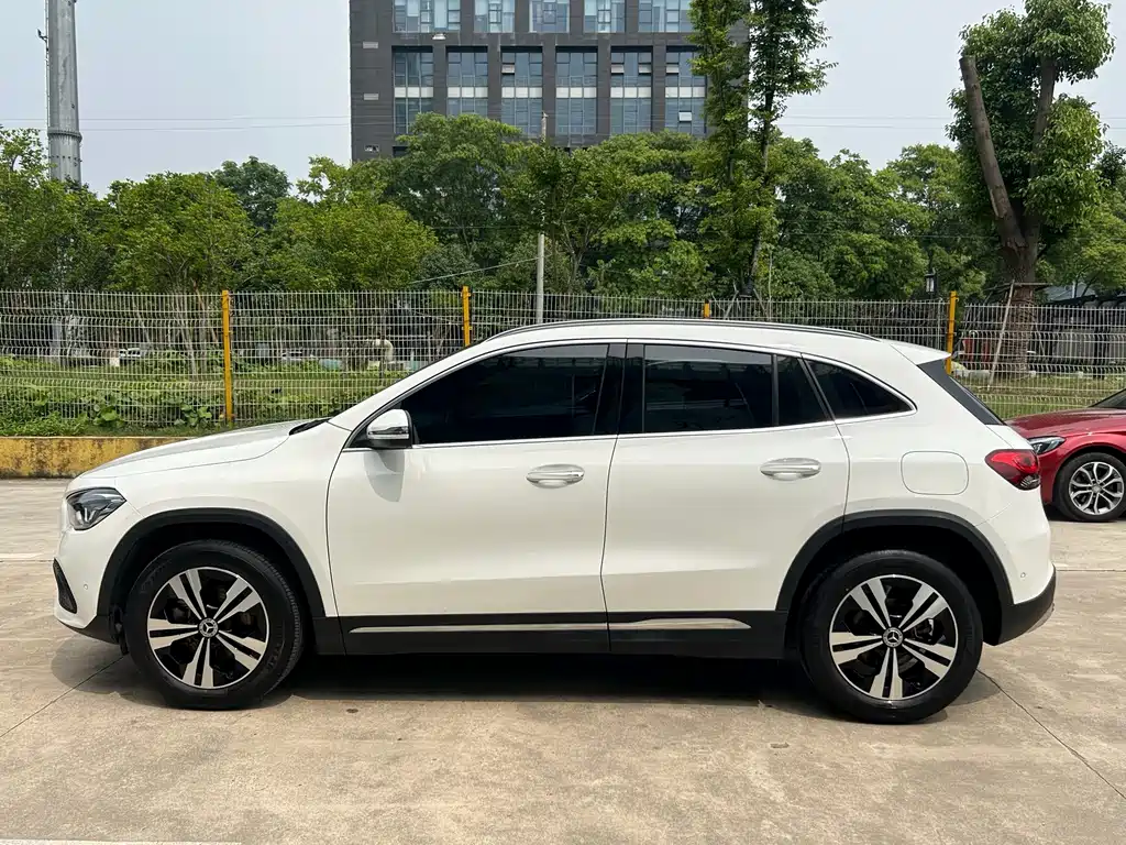 Mercedes-Benz GLA 2021 — фото 13