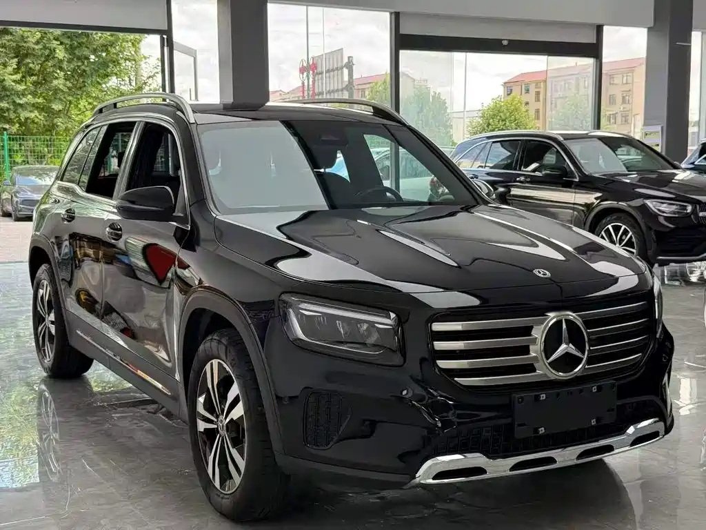 Mercedes-Benz GLB 2024