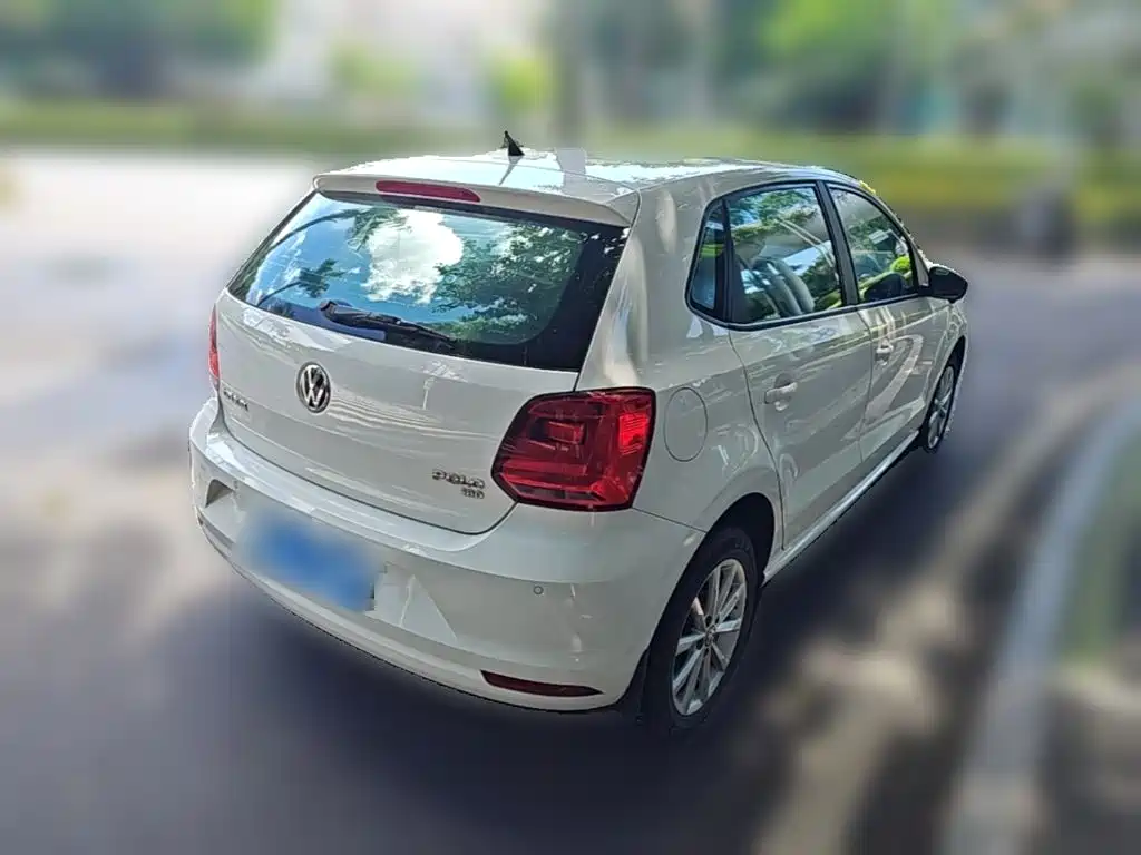 Volkswagen Polo 2016 — фото 12