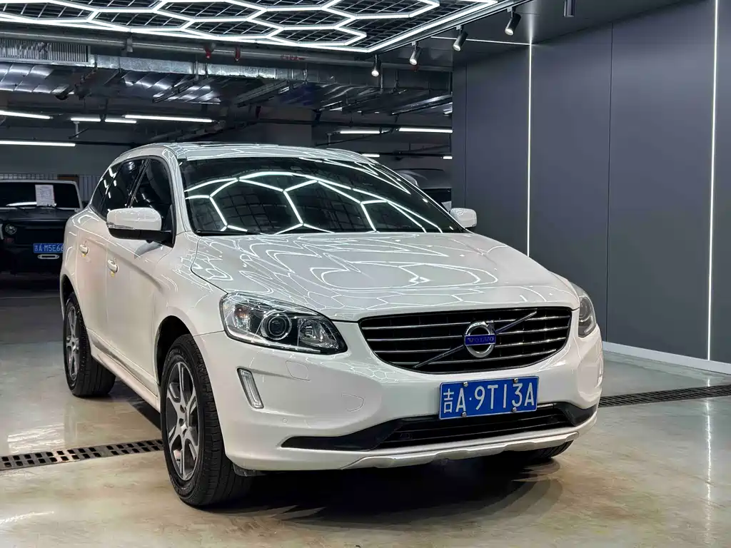 Volvo XC60 2013 — фото 3