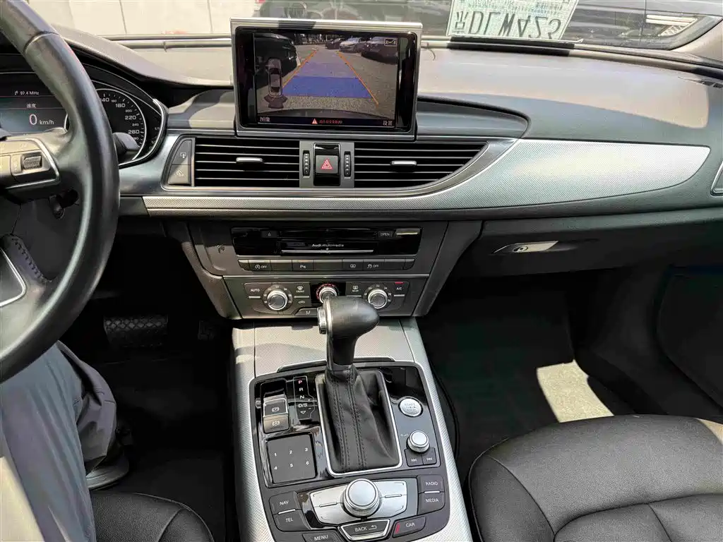 Audi A6L 2014 — фото 34