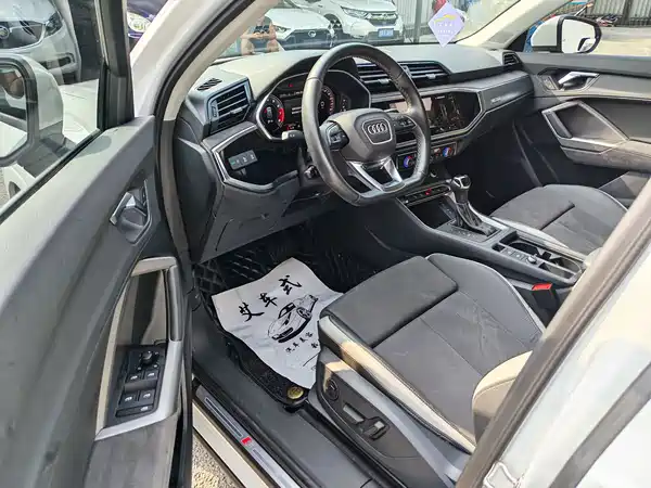 Audi Q3 2023
