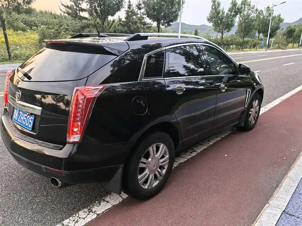 Cadillac SRX 2014 — фото 4