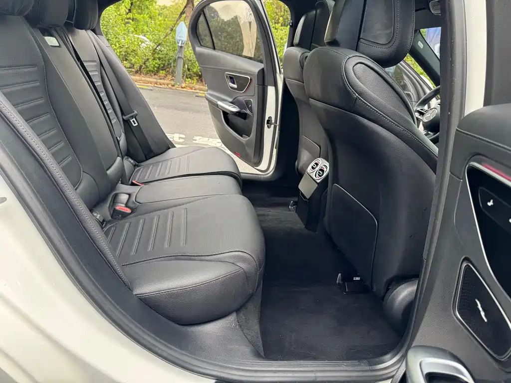 Mercedes-Benz C-Class 2021 — фото 15