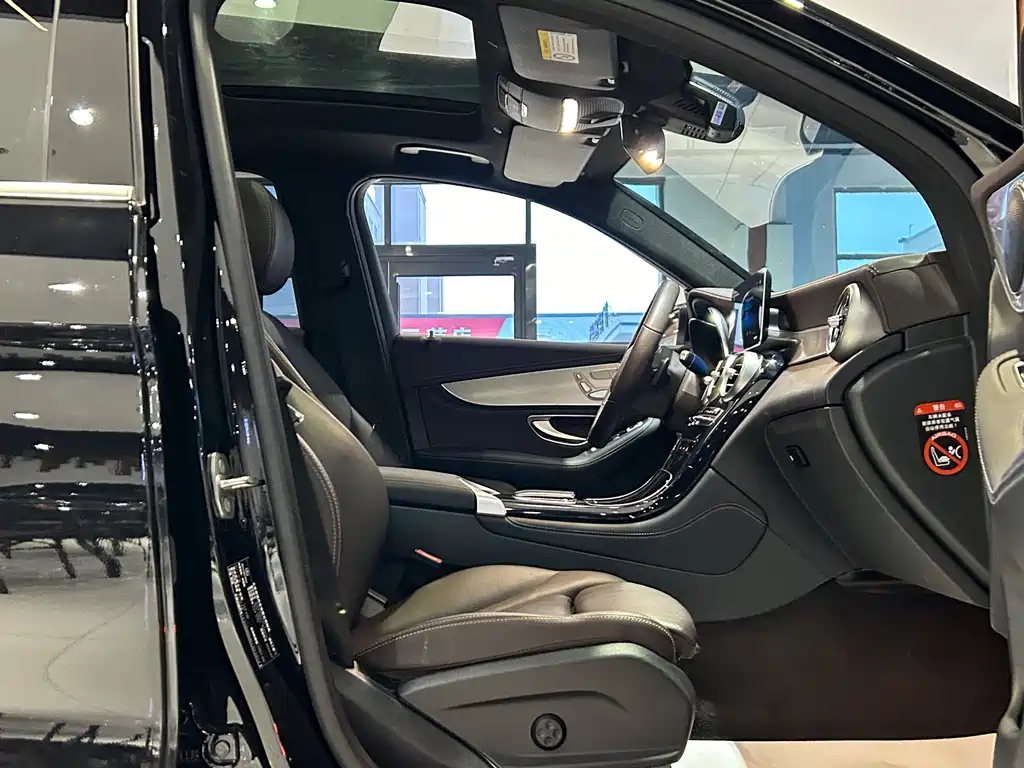 Mercedes-Benz GLC 2020 — фото 23
