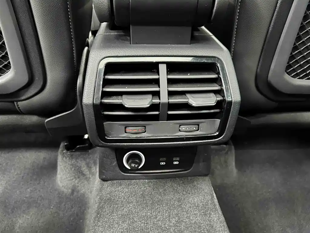 Audi Q3 2023 — фото 15