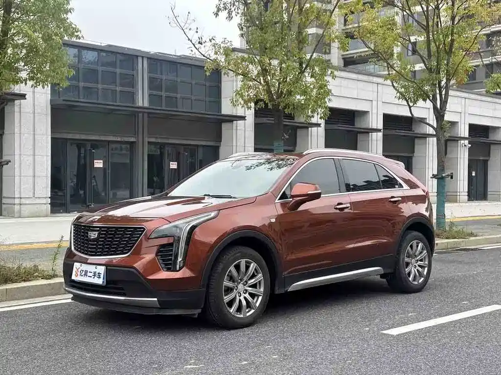 Cadillac XT4 2019 — фото 1