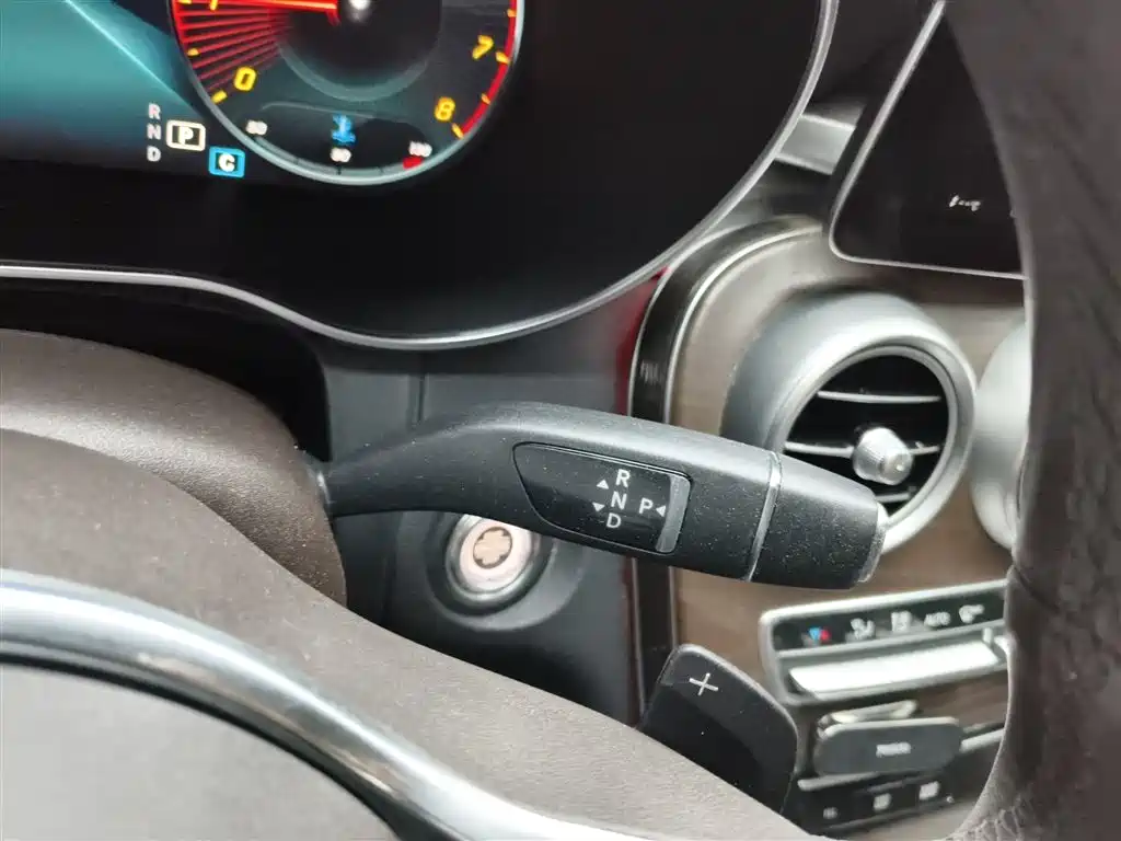 Mercedes-Benz GLC 2020 — фото 14