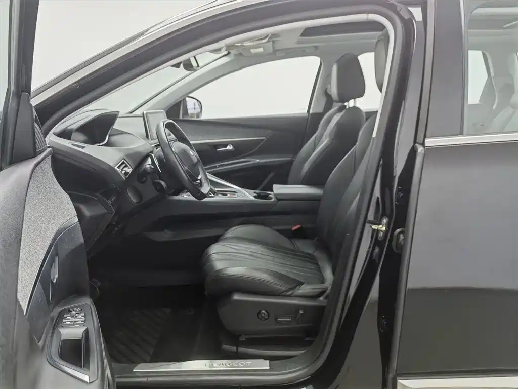 Peugeot 5008 2018 — фото 10