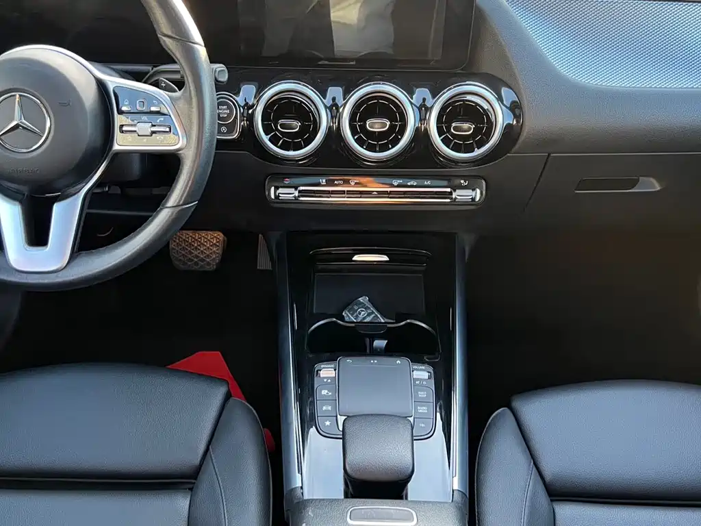 Mercedes-Benz GLA 2021 — фото 11