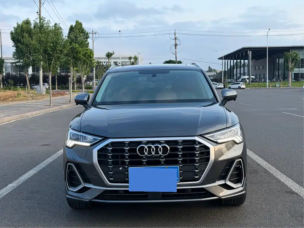 Audi Q3 2023 — фото 19