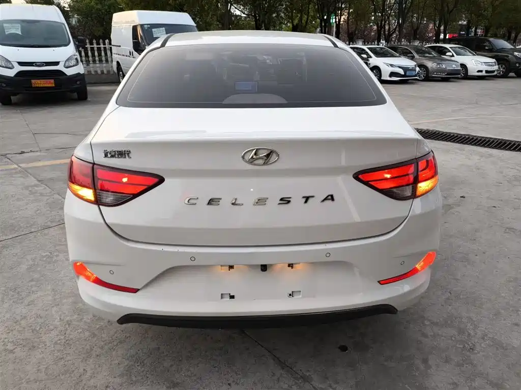 Hyundai Elantra 2019 — фото 4