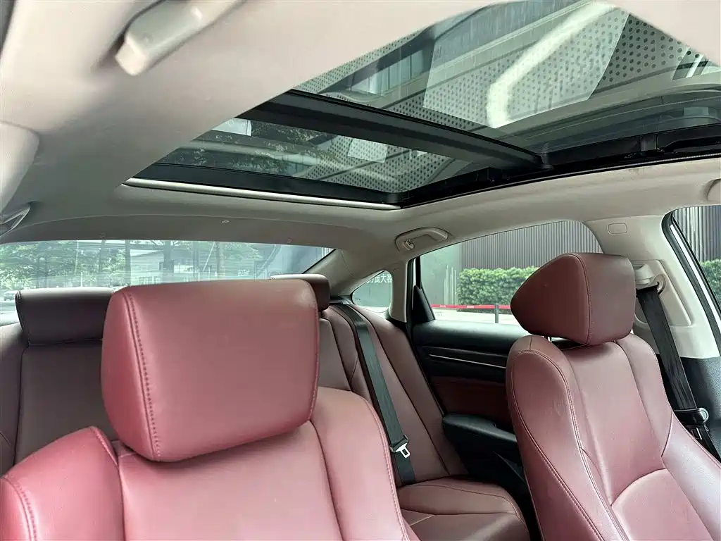 Honda Accord 2022 — фото 21