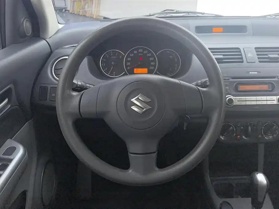 Suzuki Swift 2017 — фото 15