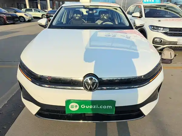 Volkswagen Sagitar 2026
