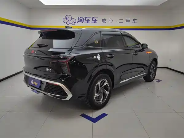 Hongqi HS3 2023