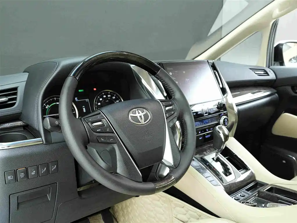 Toyota Alphard 2022 — фото 7