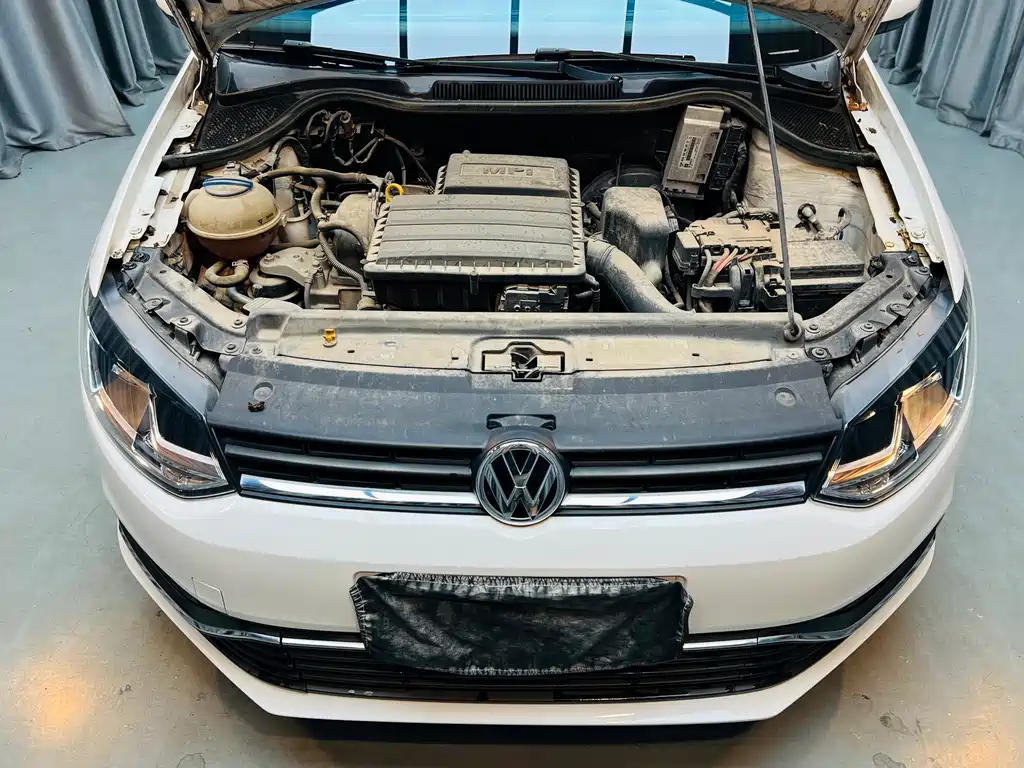 Volkswagen Polo 2017 — фото 17