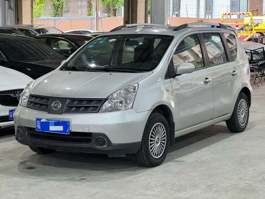 Nissan Livina 2008